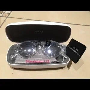 ZARA SUNGLASSES BRAND NEW WITH TAGS Zara | Accessories | Zara Round Sunglasses Brand New With  main image 3